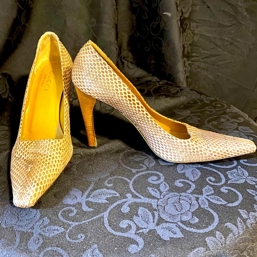 GUCCI snake pumps with wooden heel